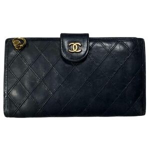 Chanel Vintage Quilted Lambskin Kisslock Long Wallet Black Gold Hardware CC Logo